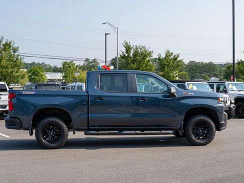 Used 2021 Chevrolet Silverado 1500 LT Trail Boss w/ Convenience Package II AWD/4WD image 4