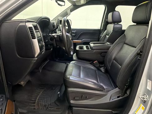 Used 2018 Chevrolet Silverado 1500 LTZ RWD image 14