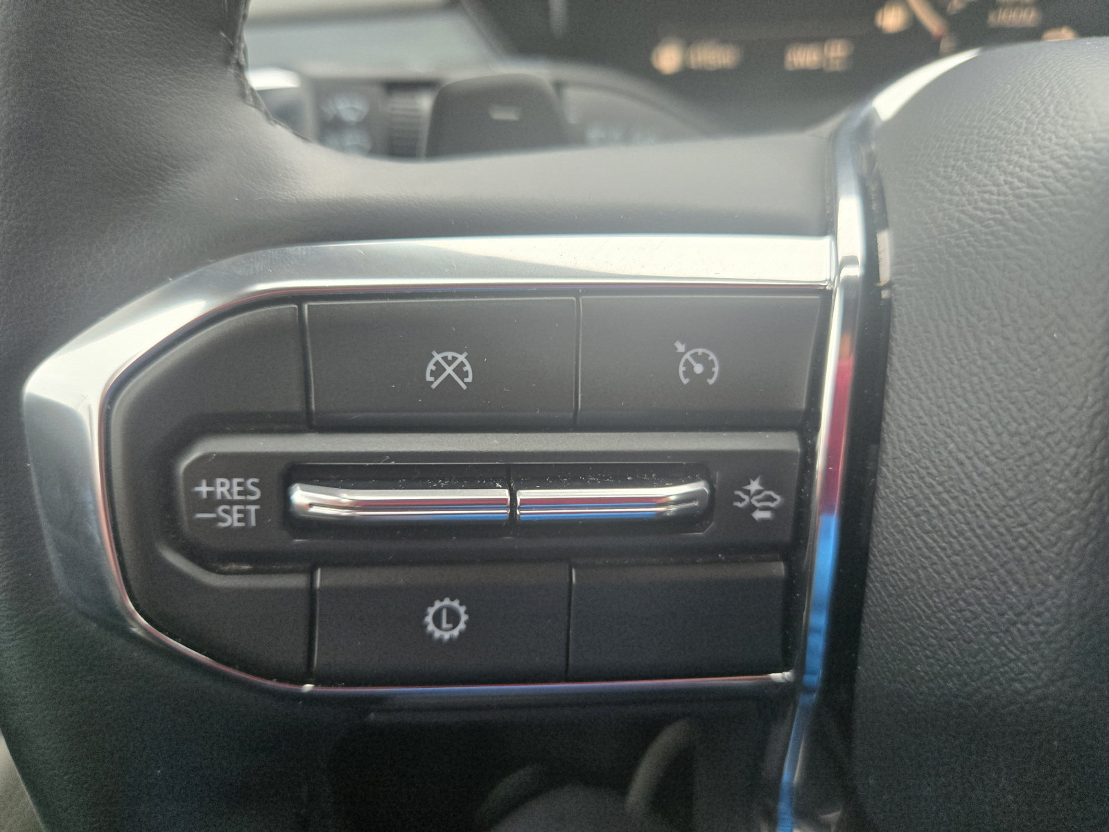 Used 2026 GMC Acadia Elevation w/ Elevation Premium Package AWD/4WD image 15