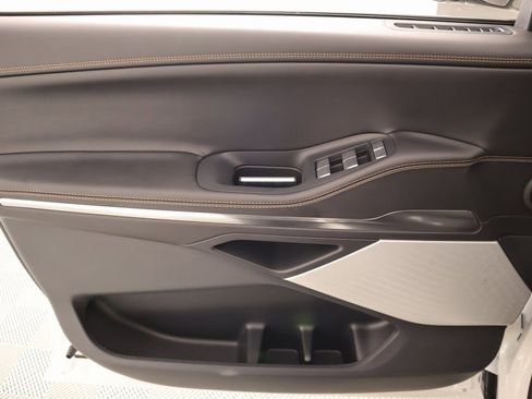 New 2025 Lincoln Navigator Black Label image 18