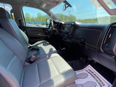 Used 2018 Chevrolet Silverado 2500 W/T w/ WT Convenience Package AWD/4WD image 18