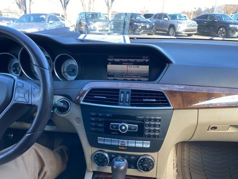 Used 2013 Mercedes-Benz C 250 Sport image 20