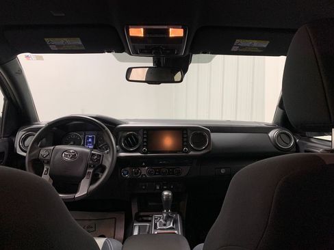 Used 2023 Toyota Tacoma TRD Off-Road image 17