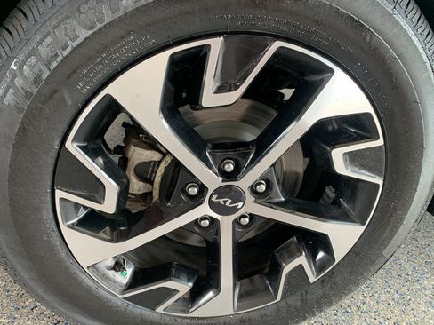 Used 2023 Kia Sportage EX FWD image 35