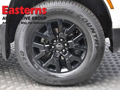 Used 2023 Nissan Frontier SV w/ Midnight Edition Package AWD/4WD image 28