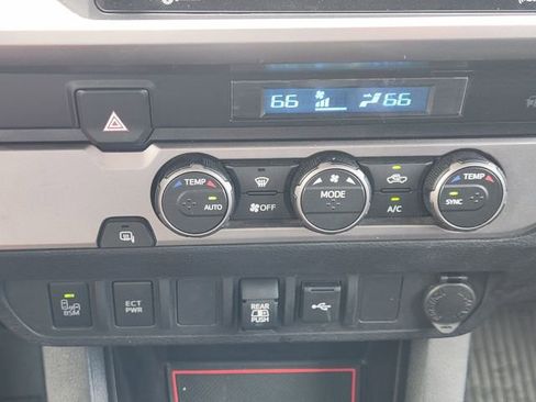 Used 2022 Toyota Tacoma SR5 w/ Technology Package image 14