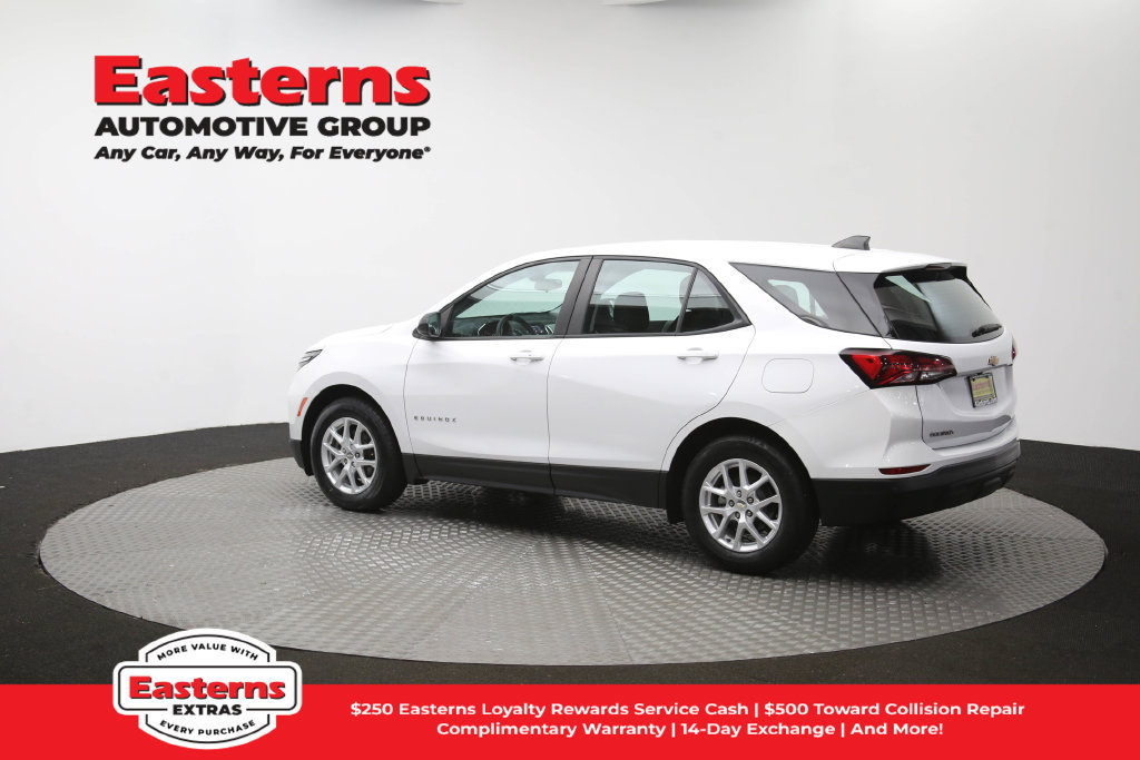 Used 2023 Chevrolet Equinox LS w/ Driver Confidence II Package FWD image 62