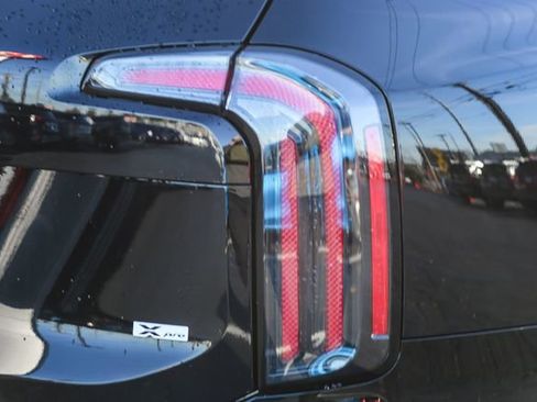 Used 2025 Kia Telluride SX Prestige X-Pro image 18