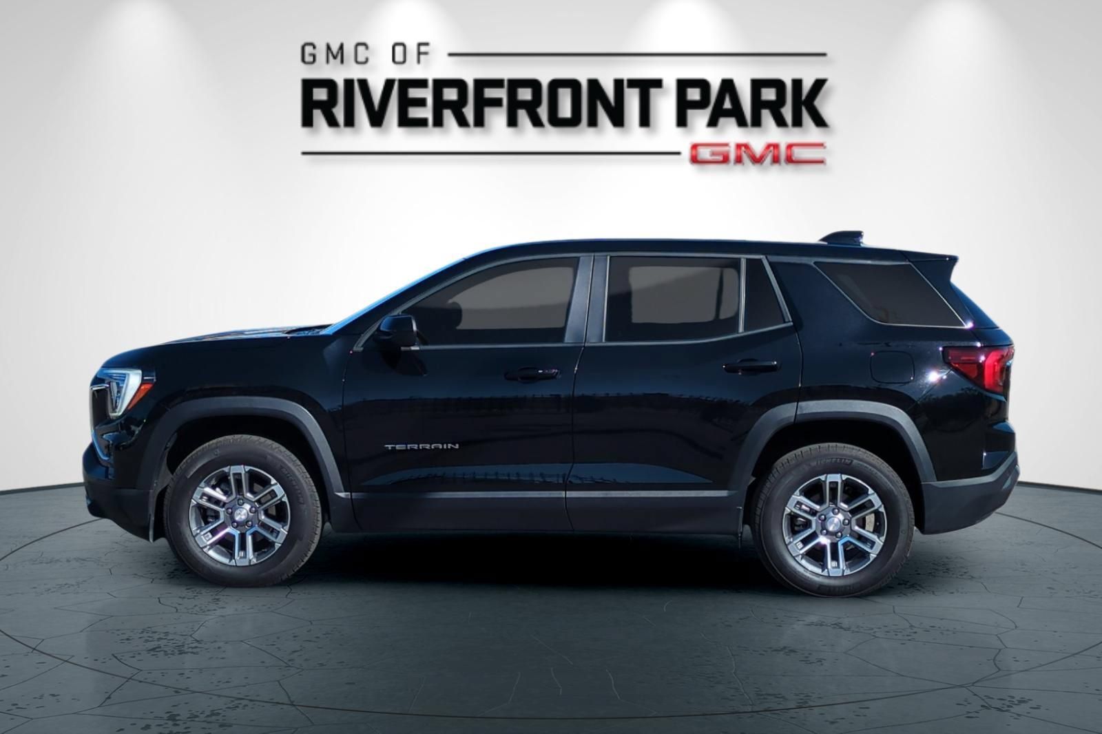 Used 2025 GMC Terrain Elevation AWD/4WD image 6