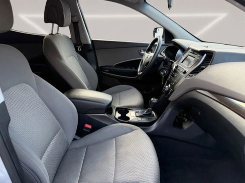 Used 2017 Hyundai Santa Fe Sport image 16