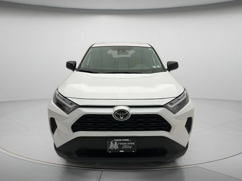 Used 2025 Toyota RAV4 LE AWD/4WD image 2