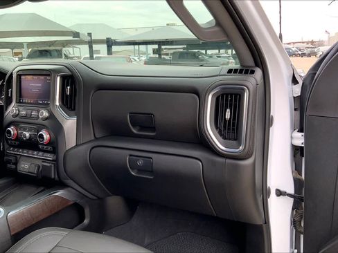 Used 2022 GMC Sierra 3500 Denali image 17