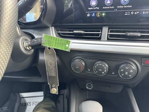 Used 2024 Chevrolet Trax RS w/ Driver Confidence Package image 17