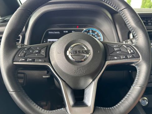 Used 2018 Nissan Leaf SV w/ Protection Package FWD image 22