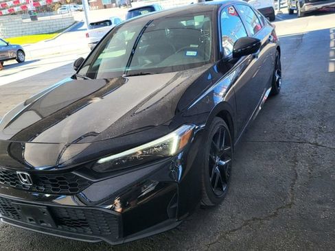 Used 2025 Honda Civic Sport image 1