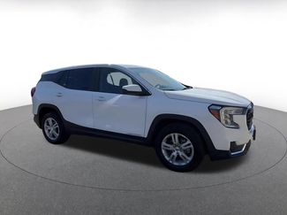 Used 2024 GMC Terrain SLE FWD video 2