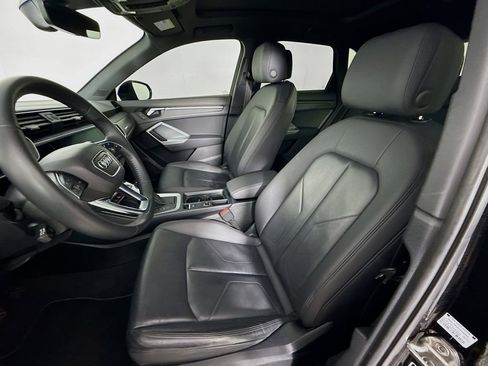 Used 2019 Audi Q3 2.0T Premium Plus image 5