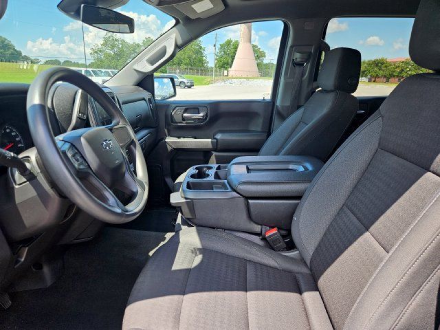 Used 2024 Chevrolet Silverado 1500 Custom Trail Boss AWD/4WD image 9
