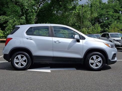 Used 2018 Chevrolet Trax LS AWD/4WD image 7