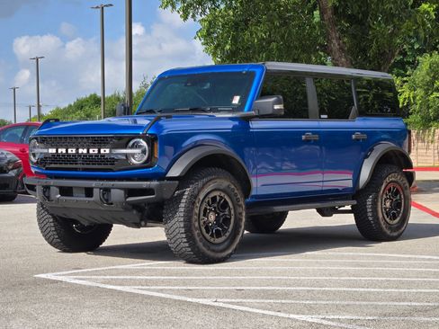 Used 2024 Ford Bronco Wildtrak AWD/4WD image 7