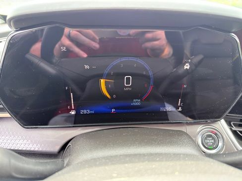 Used 2025 Chevrolet Trax ACTIV FWD image 34