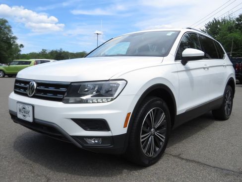 Used 2019 Volkswagen Tiguan SEL AWD/4WD image 1