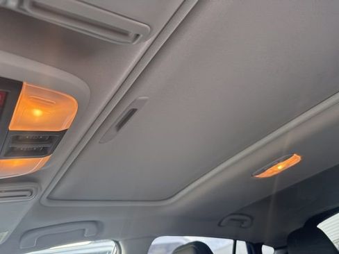 Used 2024 Subaru Crosstrek 2.0i Premium image 25