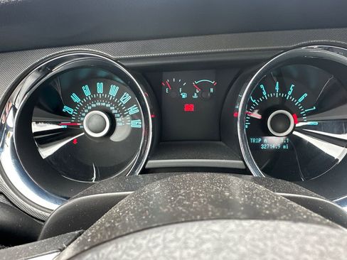 Used 2013 Ford Mustang Coupe image 18