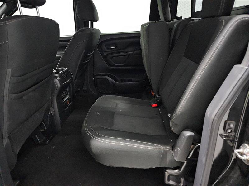 Used 2019 Nissan Titan SV w/ SV Convenience Package AWD/4WD image 12