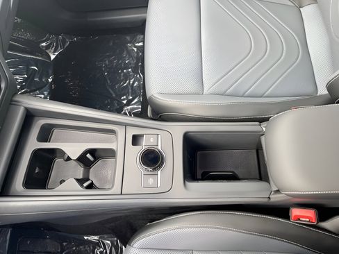 New 2026 Volkswagen Tiguan SE AWD/4WD image 18