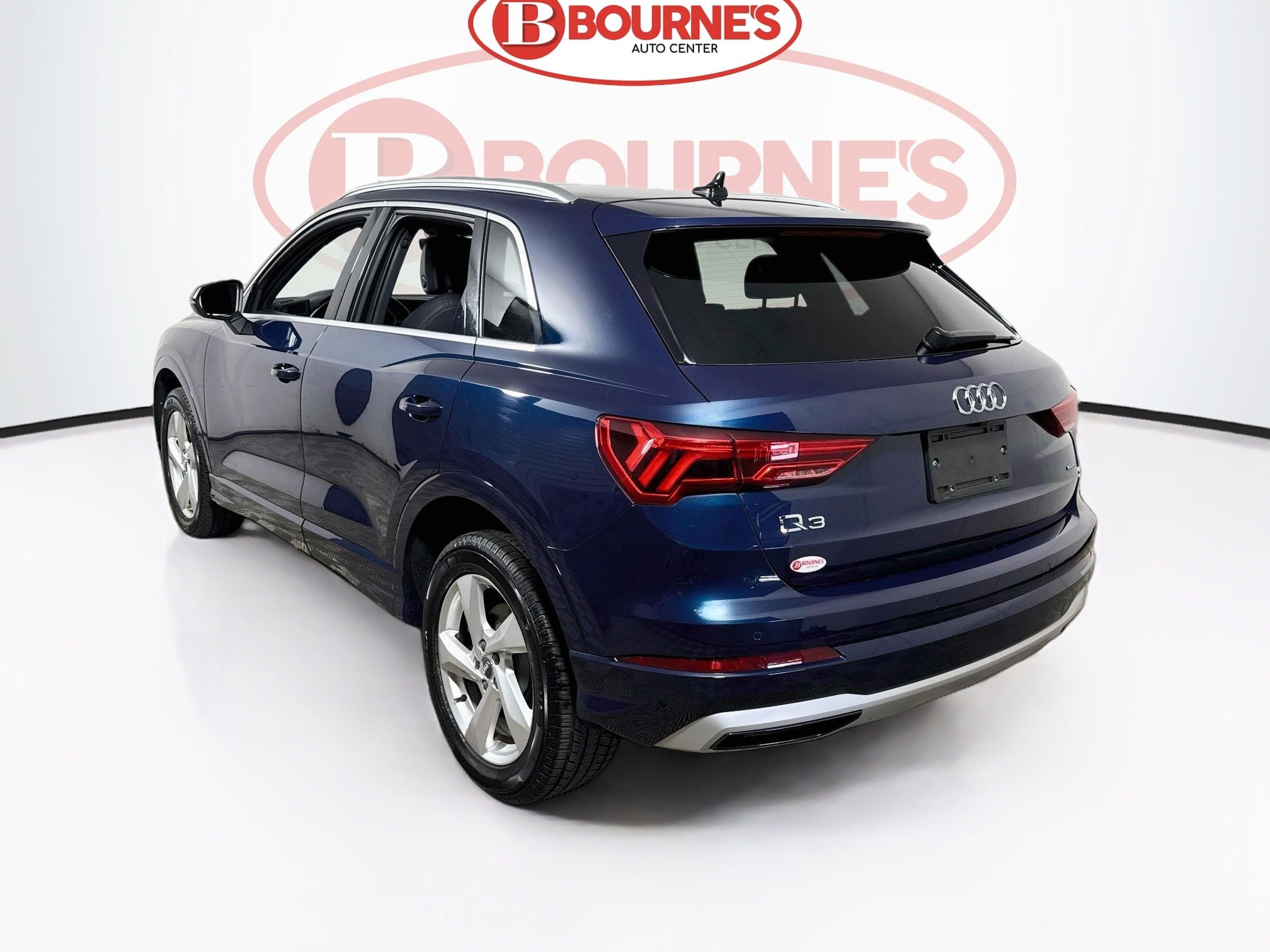 Used 2020 Audi Q3 2.0T Premium Plus w/ Premium Plus Package AWD/4WD image 9