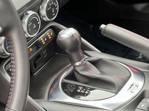 Used 2017 MAZDA MX-5 Miata RF Grand Touring image 20