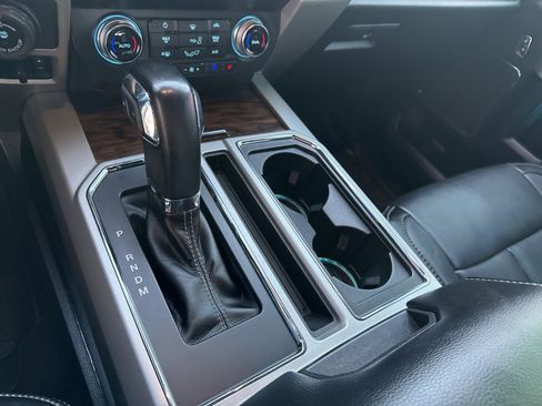 Used 2020 Ford F150 Lariat w/ Equipment Group 502A Luxury image 22