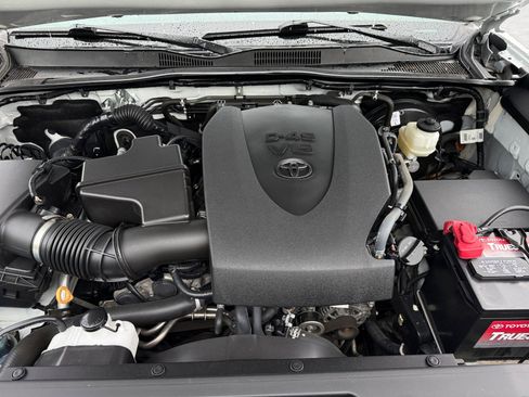 Used 2022 Toyota Tacoma SR w/ SX Package image 20