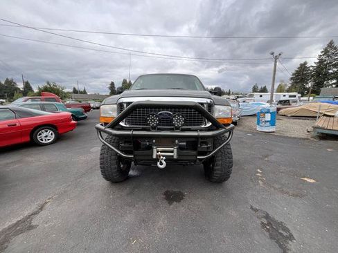 Used 2000 Ford Excursion Limited AWD/4WD image 2
