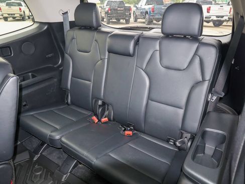 Used 2025 Kia Telluride S FWD image 12