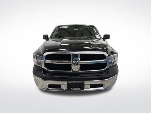 Used 2022 RAM 1500 Classic SLT image 9