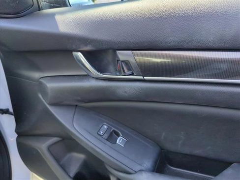 Used 2020 Honda Accord Sport image 24