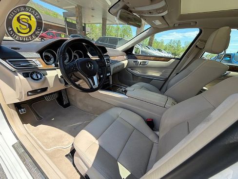 Used 2016 Mercedes-Benz E 350 4MATIC Wagon w/ Premium Package image 11