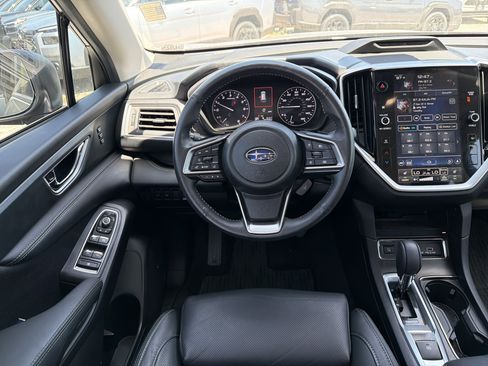 Used 2025 Subaru Ascent Limited AWD/4WD image 11