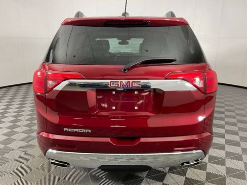Used 2017 GMC Acadia Denali w/ Technology Package FWD image 5