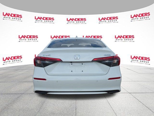 Used 2023 Honda Civic Touring image 4