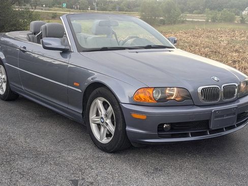 Used 2002 BMW 325Ci Convertible image 2