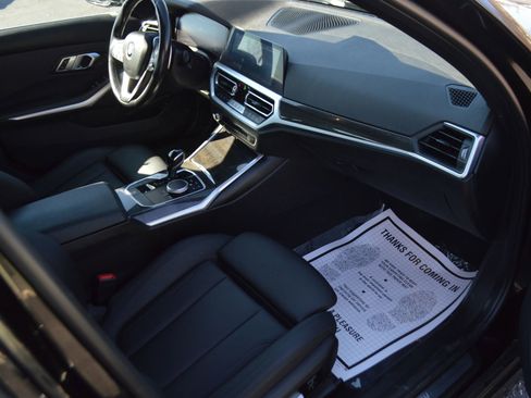Used 2020 BMW 330i Sedan w/ Convenience Package RWD image 19
