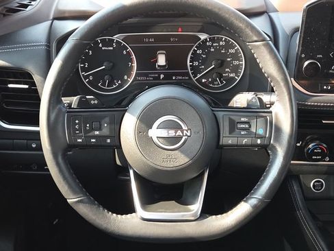 Used 2023 Nissan Rogue SL w/ SL Premium Package image 14