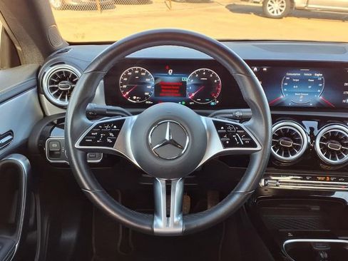 Used 2025 Mercedes-Benz CLA 250 image 20