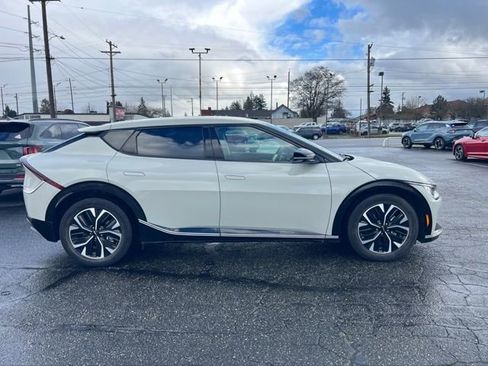 Certified 2022 Kia EV6 Wind image 6