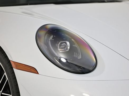 Used 2026 Porsche 911 Carrera RWD image 19