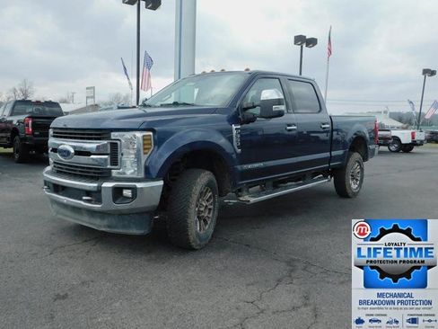 Used 2019 Ford F350 XLT w/ XLT Premium Package image 4