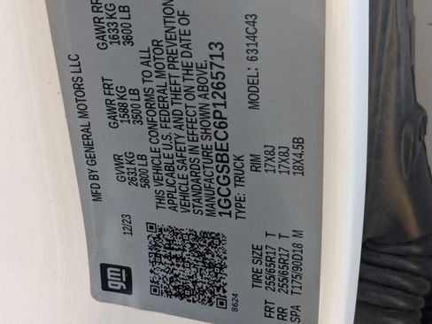 Used 2023 Chevrolet Colorado W/T image 24